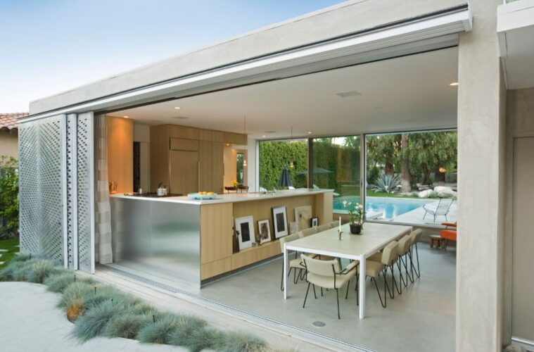 Poolside Outdoor Kitchen